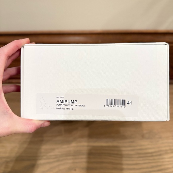 Amina Muaddi Pointed-Toe White Pumps - Picture 13 of 13